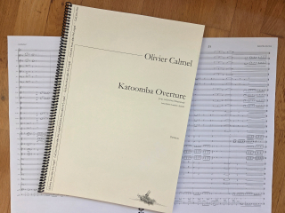 🎶 [CONCERT] KATOOMBA OVERTURE @ DÔME DE MUTZIG
🎶L'Orchestre d'harmonie de la Garde Républicaine, sous la direction de Sébastien Billard, interprétera KATOOMBA OVERTURE
🗓 4 octobre 2026 – 16h00 
📍 Le Dôme de Mutzig (67)
🔗https://orchestrechoeurgarderepublicaine.fr/concert/lorchestre-dharmonie-a-mutzig/
Écrite à l'origine pour le Paris Brass Band (dir. Florent Didier), la pièce sera jouée dans sa transcription pour orchestre d'harmonie réalisée par Laurent Arandel, créée initialement par la Musique de l'Artillerie, puis interprétée par l'Orchestre Symphonique de Mâcon (dir. David Hurpeau).
✨ Au programme de ce concert :
• Olivier CALMEL – Katoomba Overture
• Alexandre KOSMICKI – Danse Satanique
• Serge RACHMANINOV – Vocalise
• Thierry DELERUYELLE – Keystone
• Modeste MOUSSORGSKY – Tableaux d’une exposition
📜 « L’ivresse venue, nous coucherons sur la montagne nue avec le ciel pour couverture, et la terre pour oreiller. » — Li Po
🔗 🎧 Écouter l'enregistrement par la BSPP : bfan.link/katoomba-overture
📖 Extrait de partition : calameo.com/read/0063204847a143280f868
🌐 Informations & œuvre : https://www.oliviercalmel.com/oeuvres/katoomba-overture
🎼 @editions.musicales.artchipel
📢 @orchestre.gr.choeur.af @thierry_deleruyelle/ @alexandrekosmicki @david.hurpeau 
#KatoombaOverture #OlivierCalmel #OrchestreDeLaGardeRépublicaine #LaurentArandel #SébastienBillard #DômeDeMutzig #MusiqueContemporaine #OrchestreDharmonie #ConcertBand #WindMusic #Brass #Percussion #Musique #Compositeur #FrenchMusic